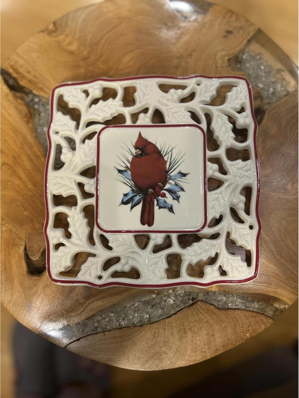 Lenox Winter Greetings Pierced Trivet 7.5in
